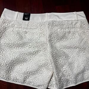 The Limited Ivory Lace Eyelet Shorts Women 12  Geometric Floral NEW WITH TAGS